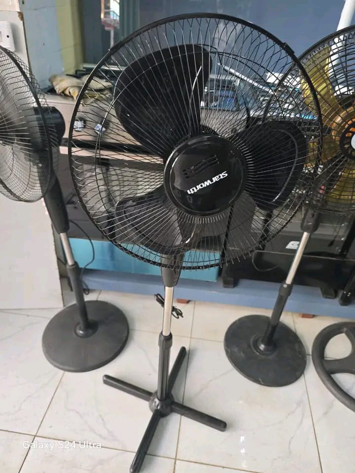 Star worth stand fan