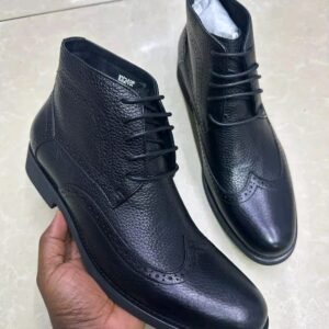 Clark boots leather Rubber sole Kshs. 4600