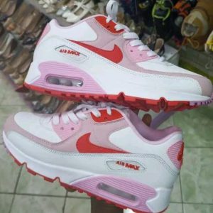 Air max Nike each Kshs. 3400
