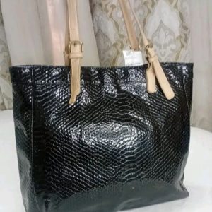 Ladies' hand bag