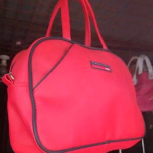 Ladies' Fashion Mtumba Hand Bags each Kshs 430