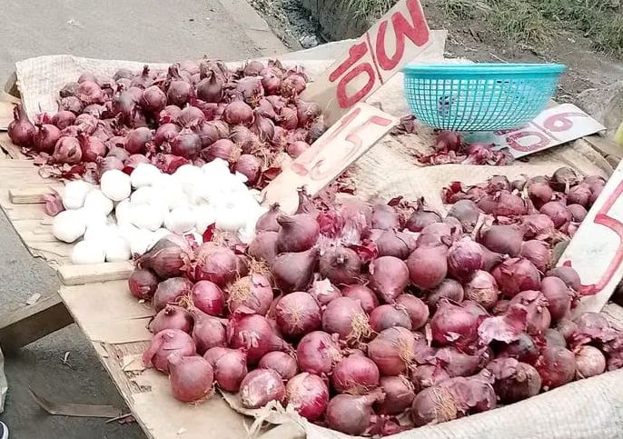 1 Kg of Red Purple Onions for Kshs 80