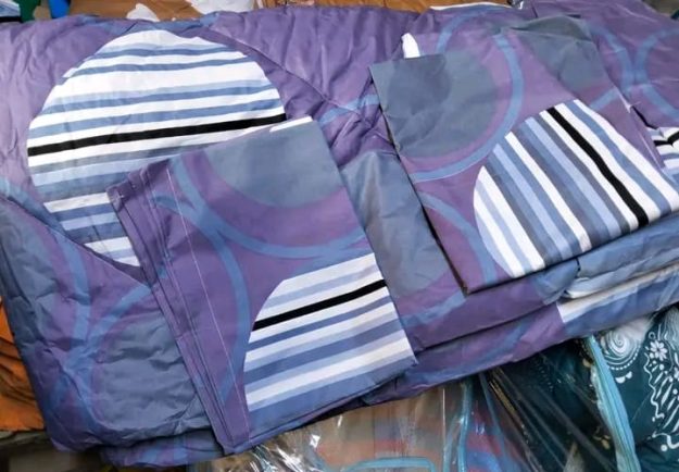 Floral Duvet Duvet, 2 pillow cases and 1 bedsheet Kshs 1750