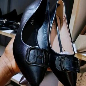 Flat wedge Shoes Kshs 700