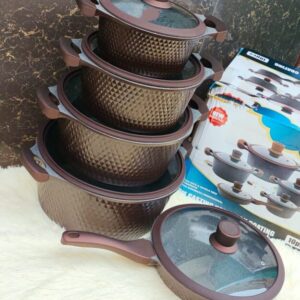 10 pc die cast cookware set Kshs 9500